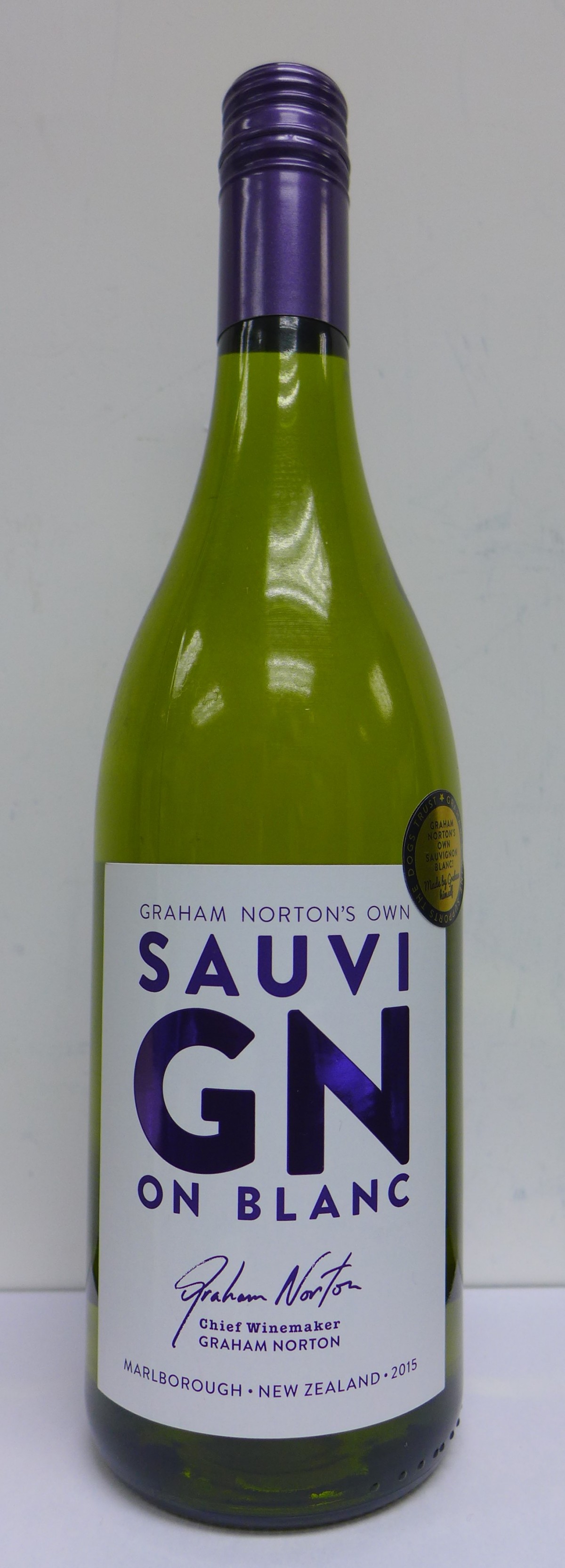 Graham Norton’s Own Sauvignon Blanc by Invivo 2015 (93 Points & 5 Stars, Wine Orbit)